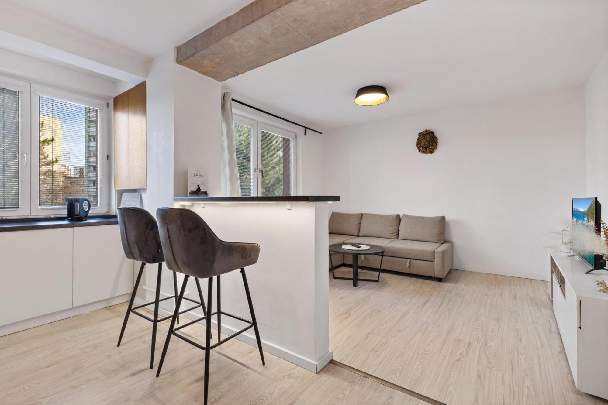 Barbyb Apartment - With Free Parking Bratislava Exterior photo